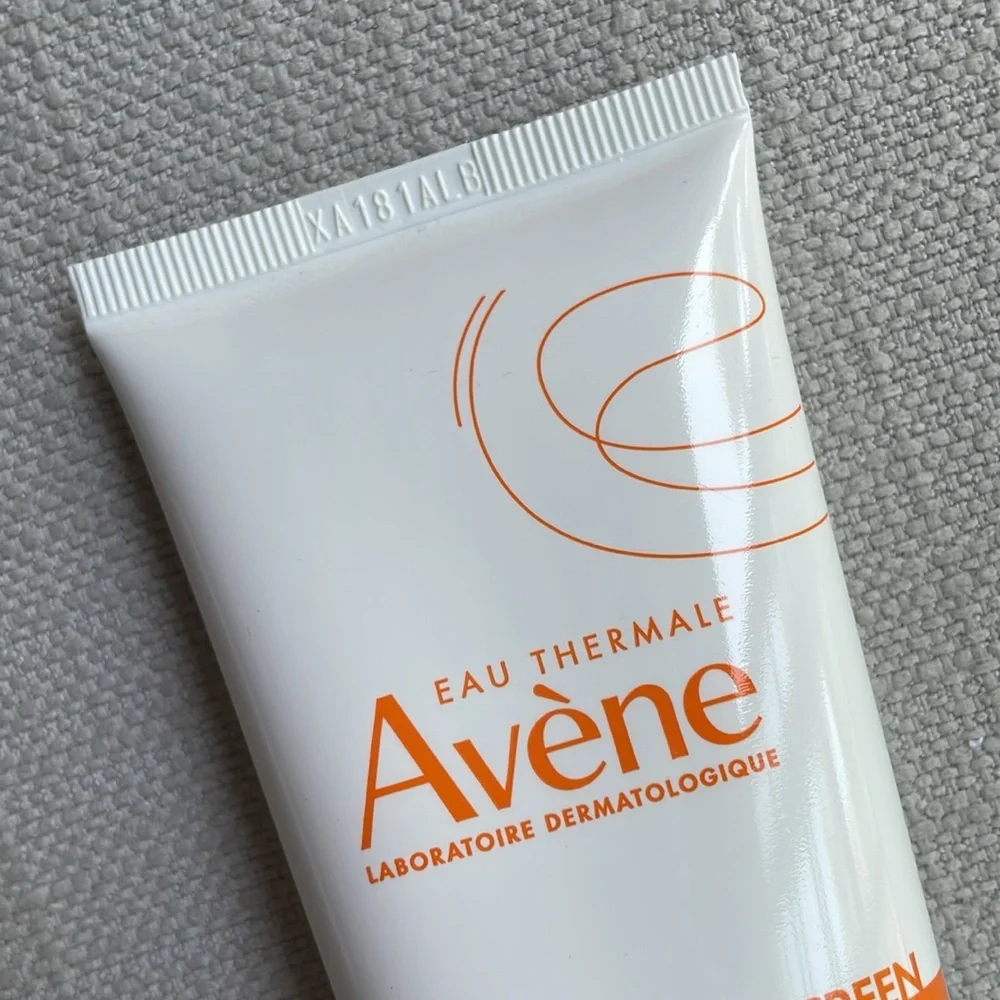 Avene Mineral Sunscreen Face & Body Lotion SPF 50 sealed